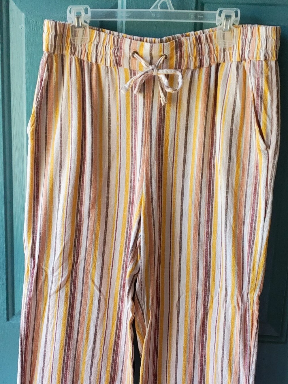 d&Co- Striped Linen-Blend Wide Leg Beach Pants in Yellow & Brown